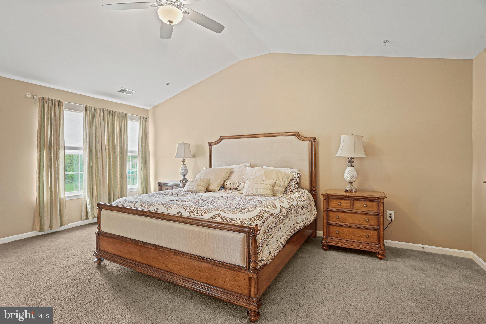 WASHINGTON OVERLOOK - Residential