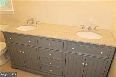 ASH GROVE - Residential Lease