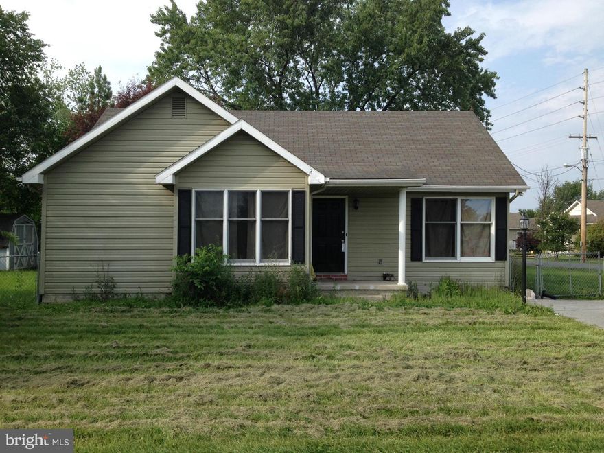 Cute rancher on a corner lot in a quiet neighborhood setting. Needs a little TLC but can be fixed up for the first time home buyer or retiree.