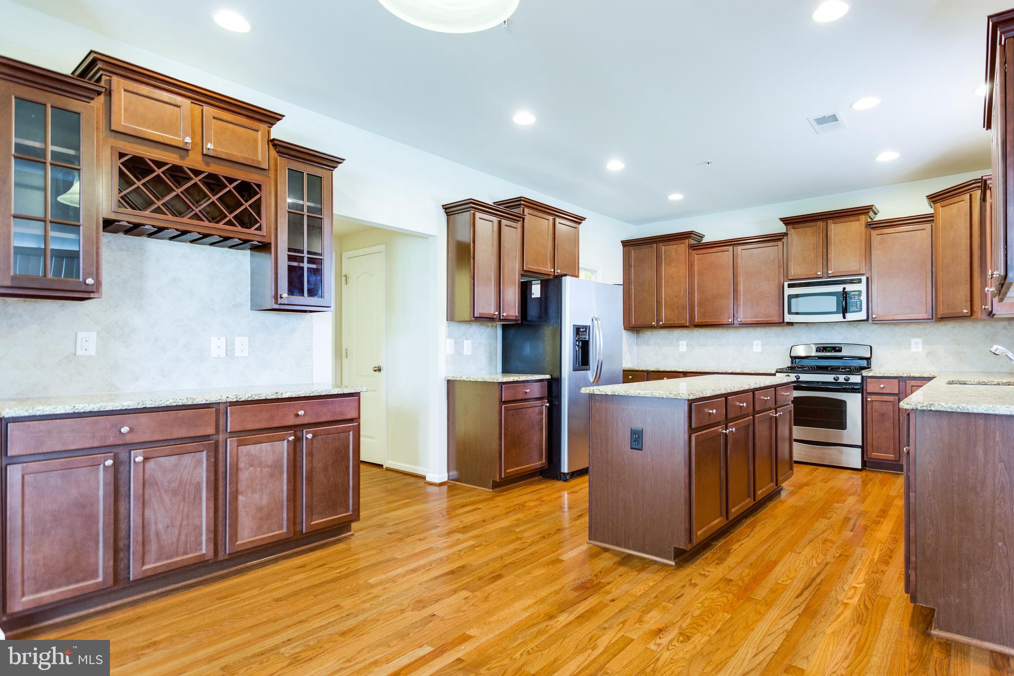 GLENEAGLES AT ST CHARLES - Residential