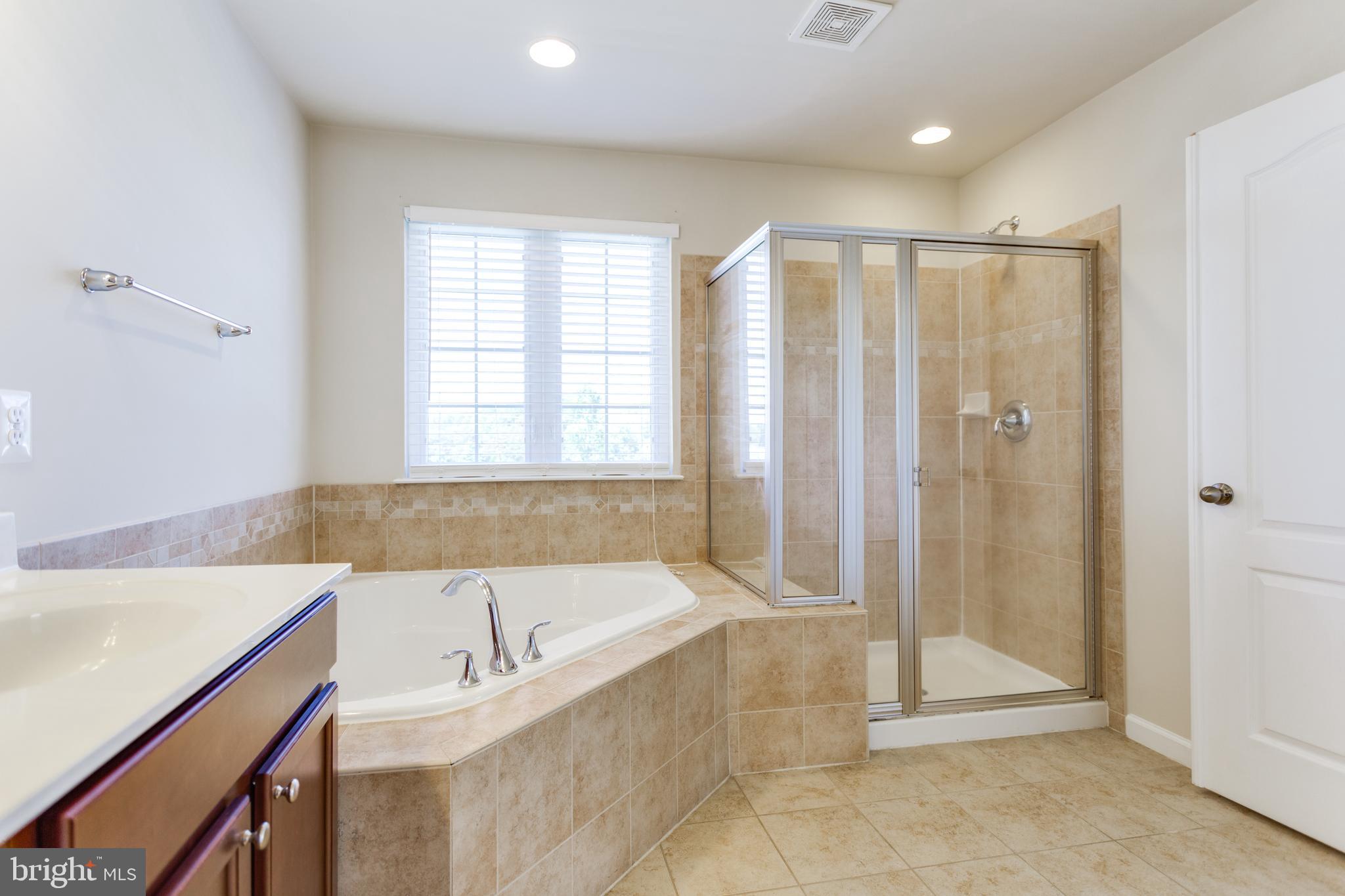 GLENEAGLES AT ST CHARLES - Residential