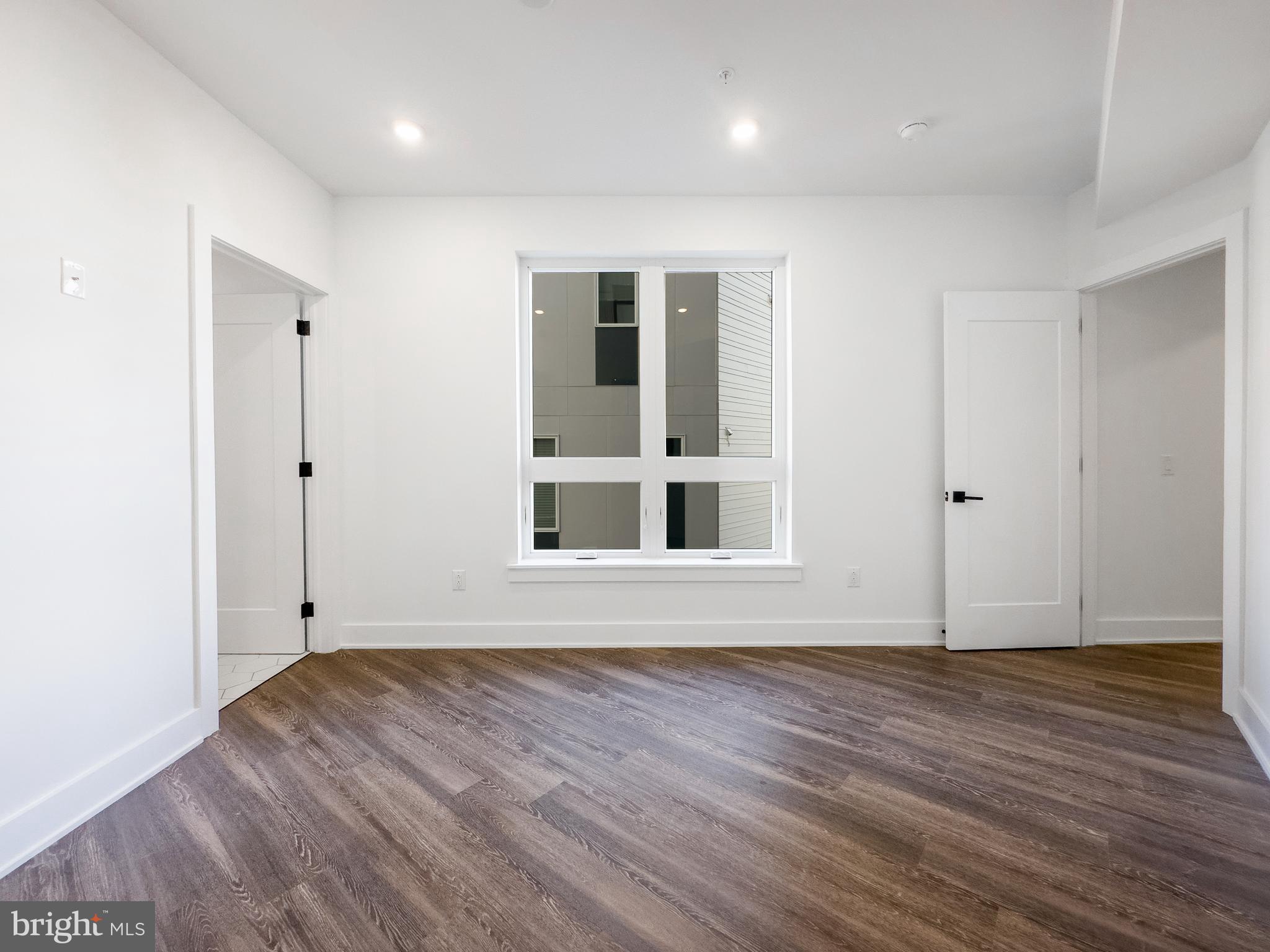 FRANCISVILLE - Commercial Sale
