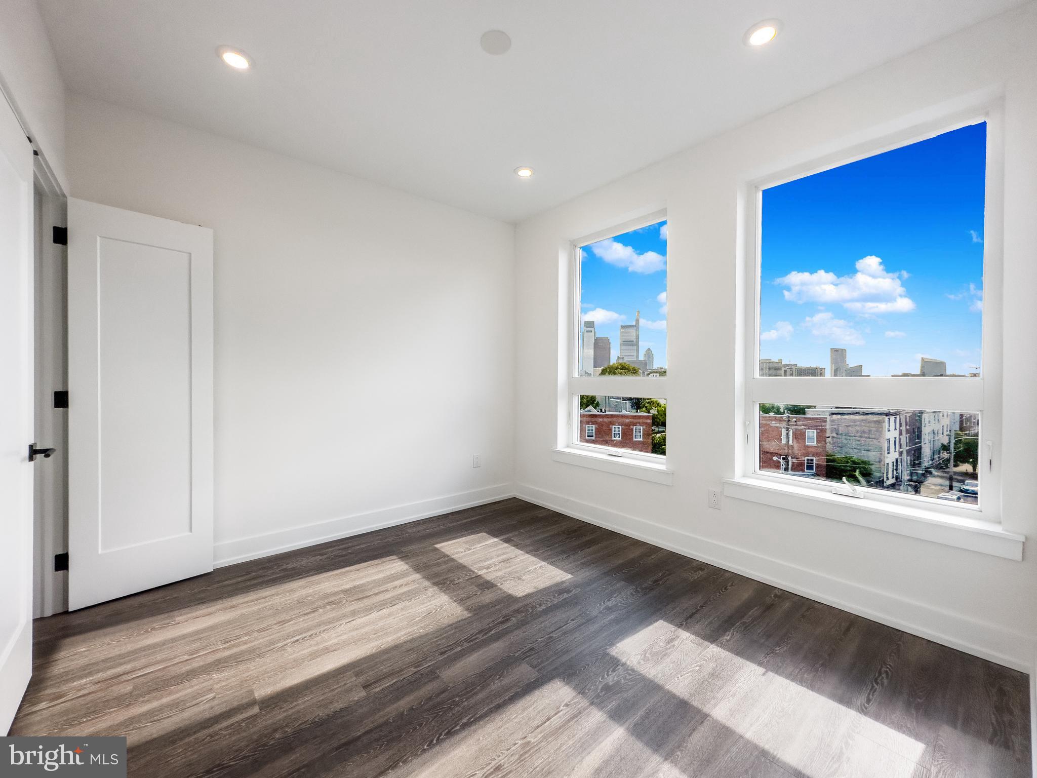 FRANCISVILLE - Commercial Sale