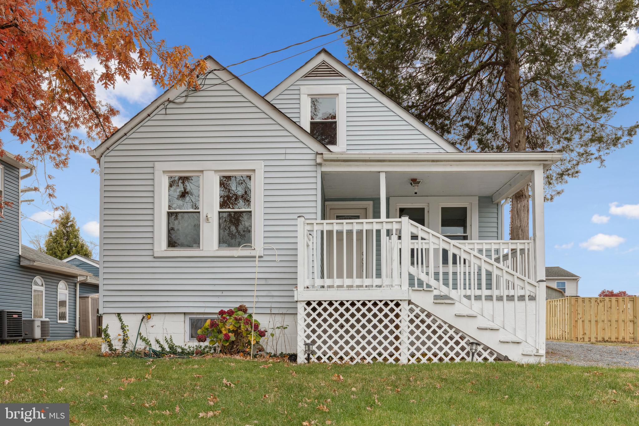 8426 SMALLWOOD COURT