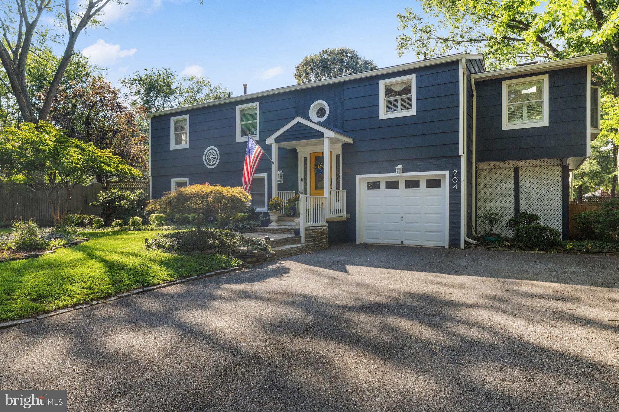 204 MILL HARBOR DRIVE