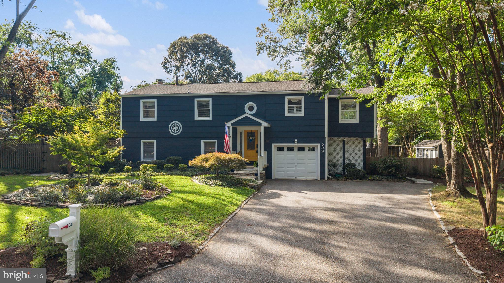204 MILL HARBOR DRIVE