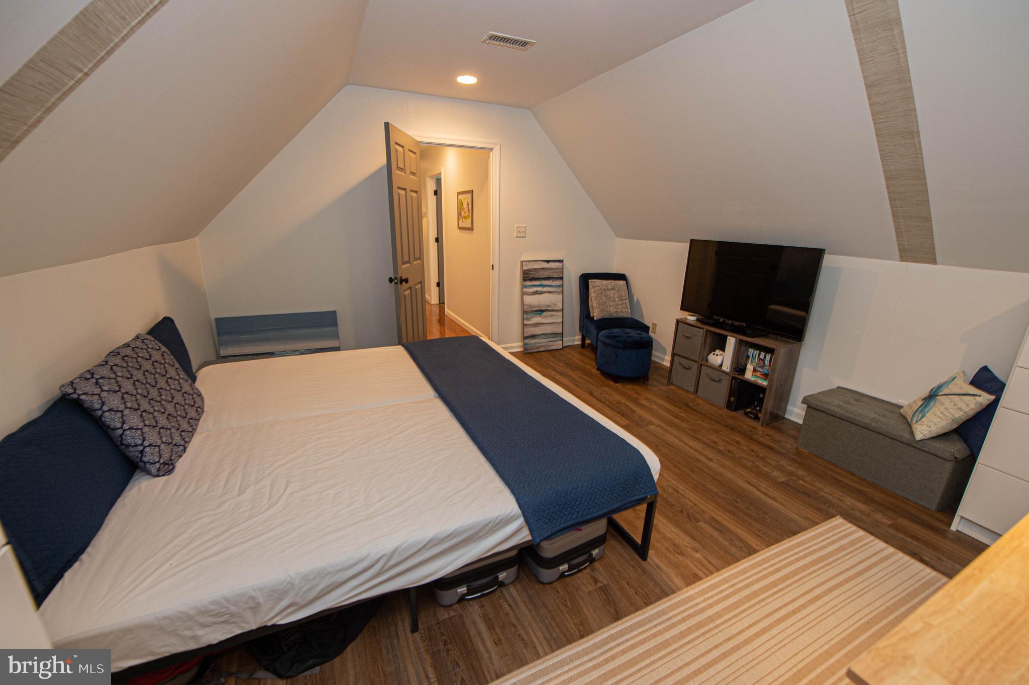 COVERED BRIDGE ESTATES - Residential