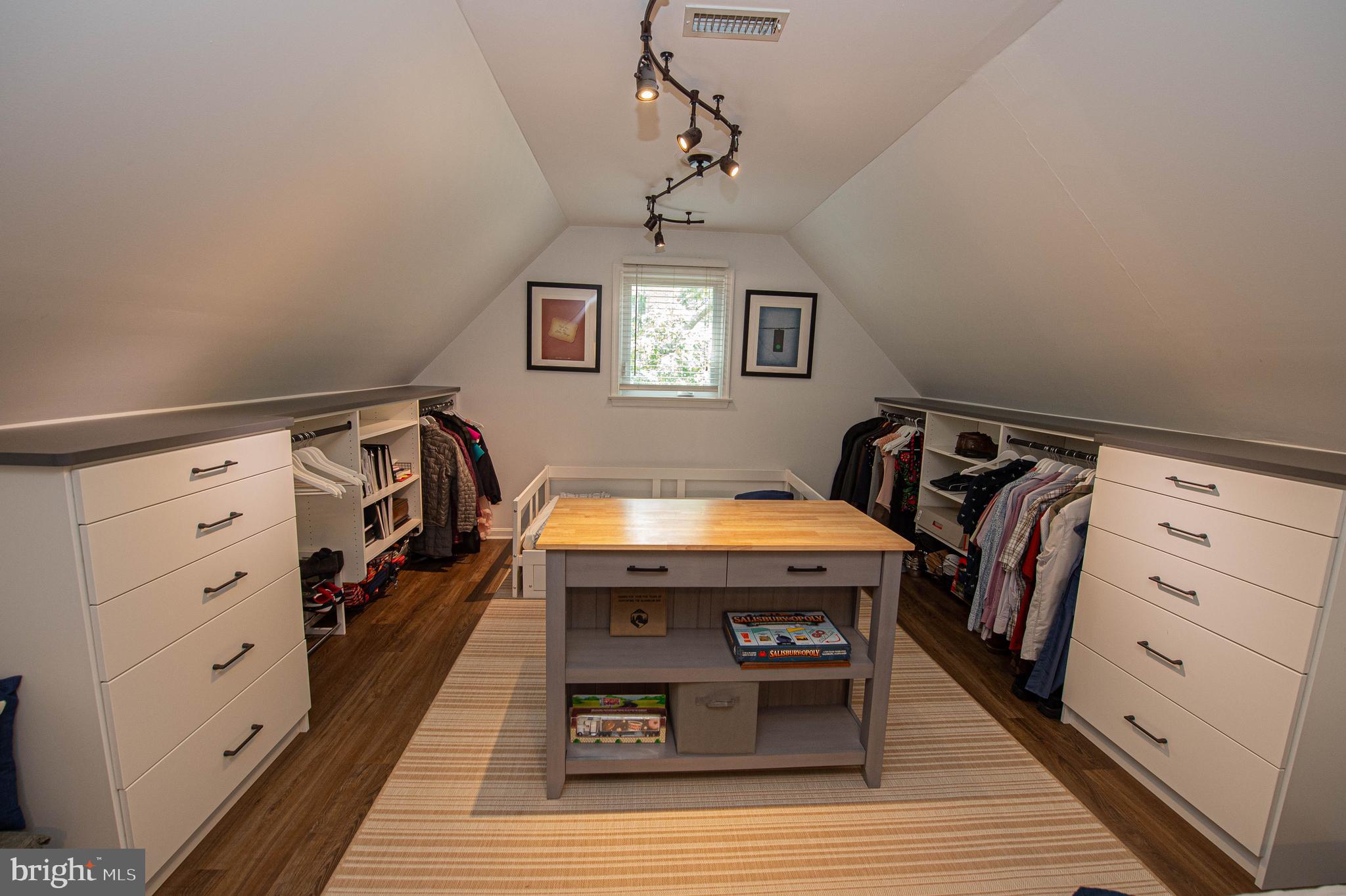 COVERED BRIDGE ESTATES - Residential