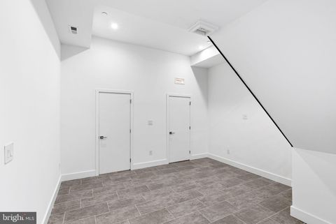 listing image 30