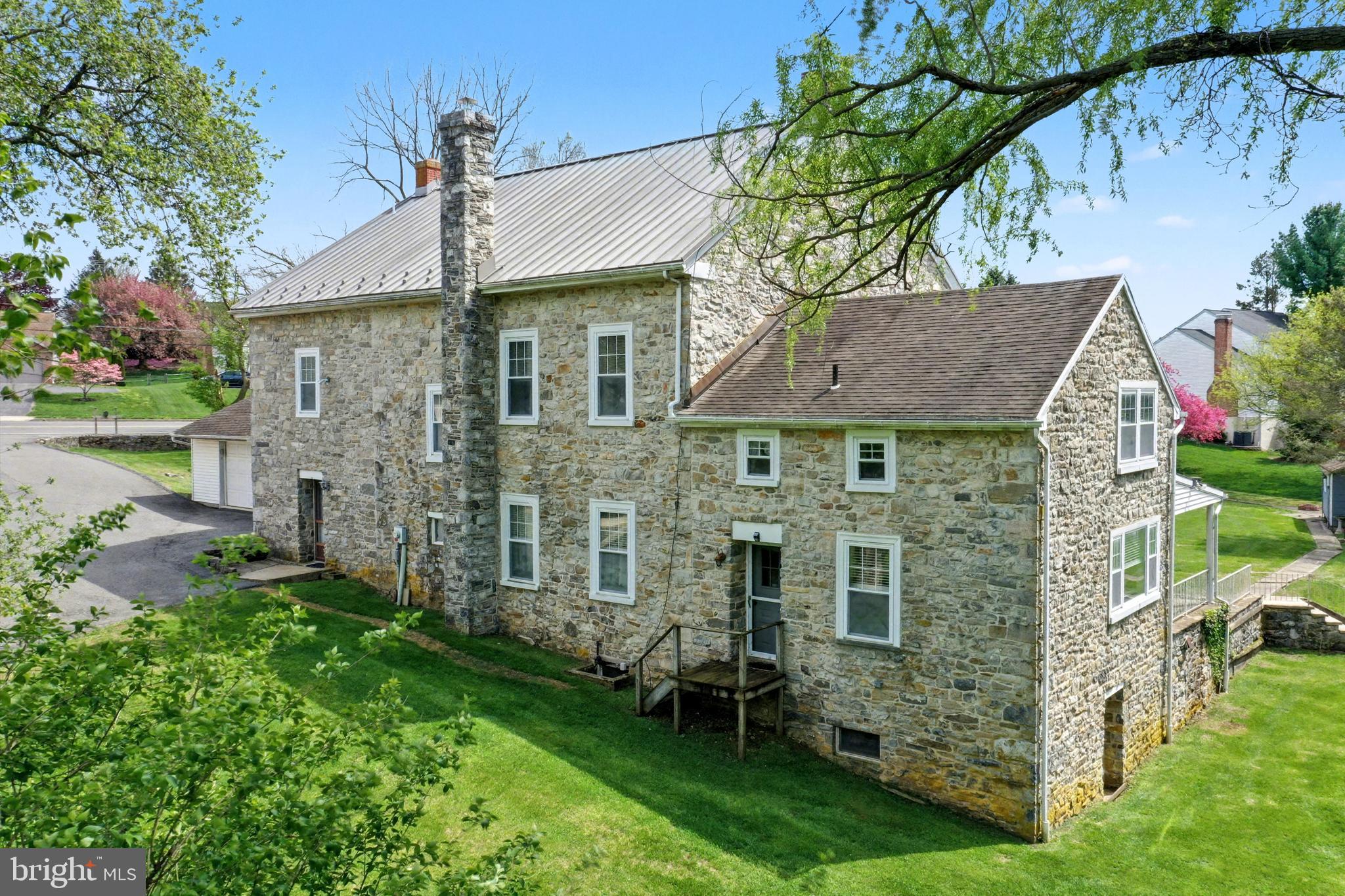 WILSHIRE MEADOWS - Residential