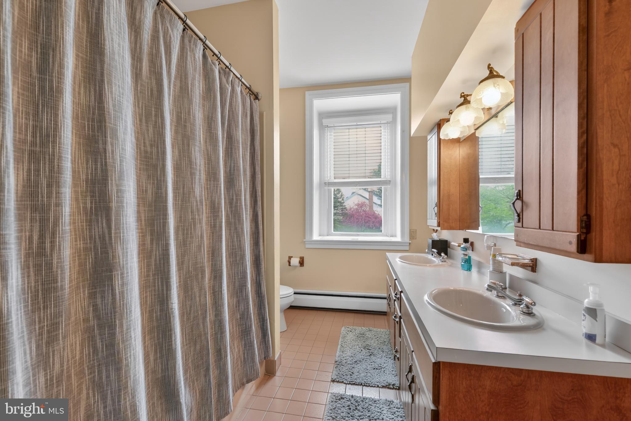 WILSHIRE MEADOWS - Residential