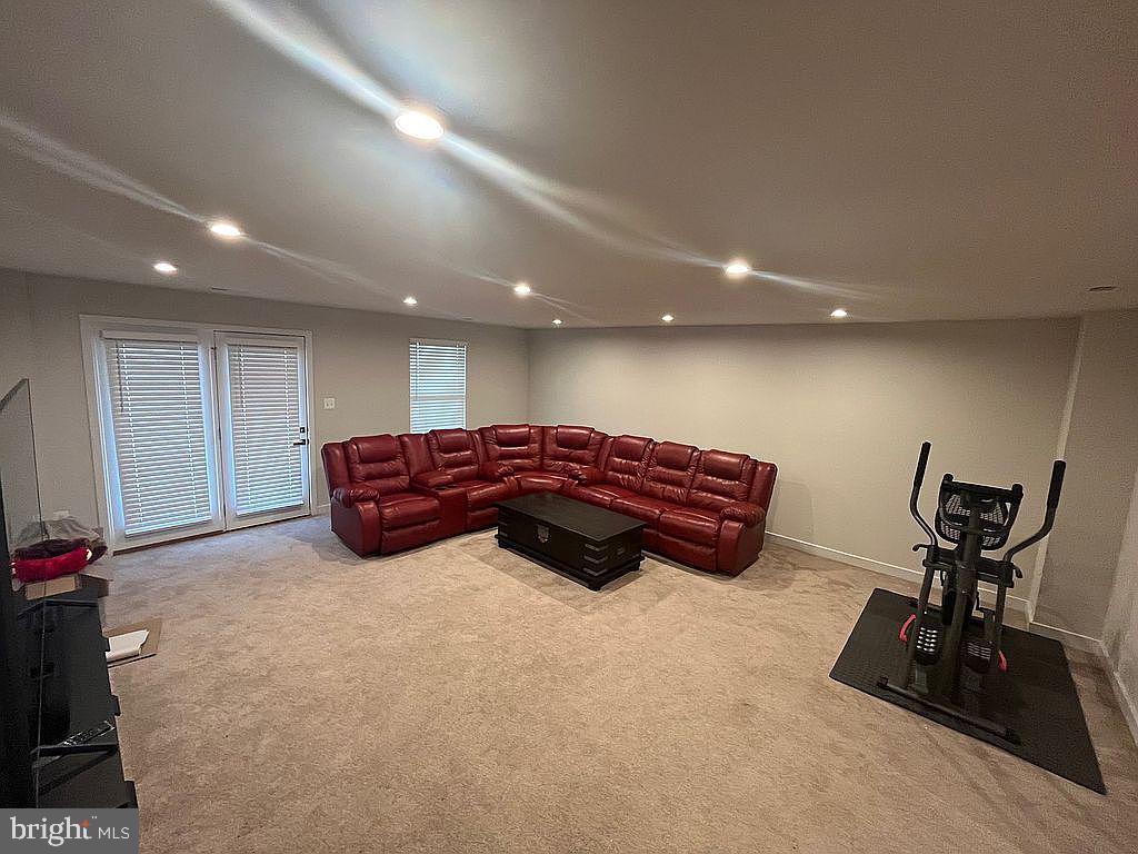 POTOMAC STATION - Residential