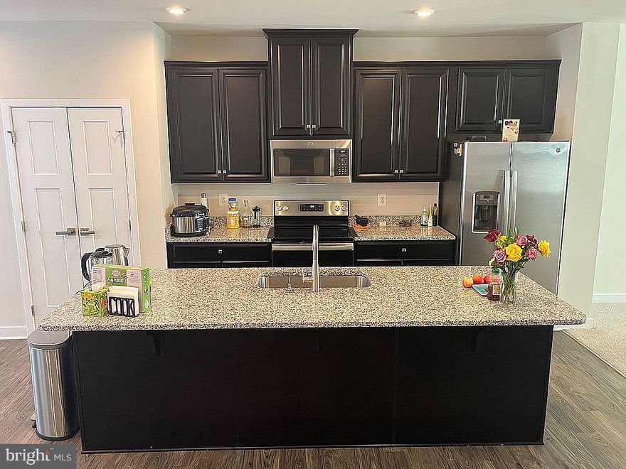 Awesome Upscale Home like Brand New. Gourmet Kitchen Granite counters and stainless steel appliances.
2300 sq ft of upscale living. You will love the upscale Gourmet Kitchen Granite Counters and stainless steel appliances . Perfect move in ready home in a great location close to everything you want to do. Very nice upscale deck. ask about 100 percent fha loa possible with only 600 credit score.Hurry to see 3 level perfect move in ready home. Leaving upscale drapes and curtains.