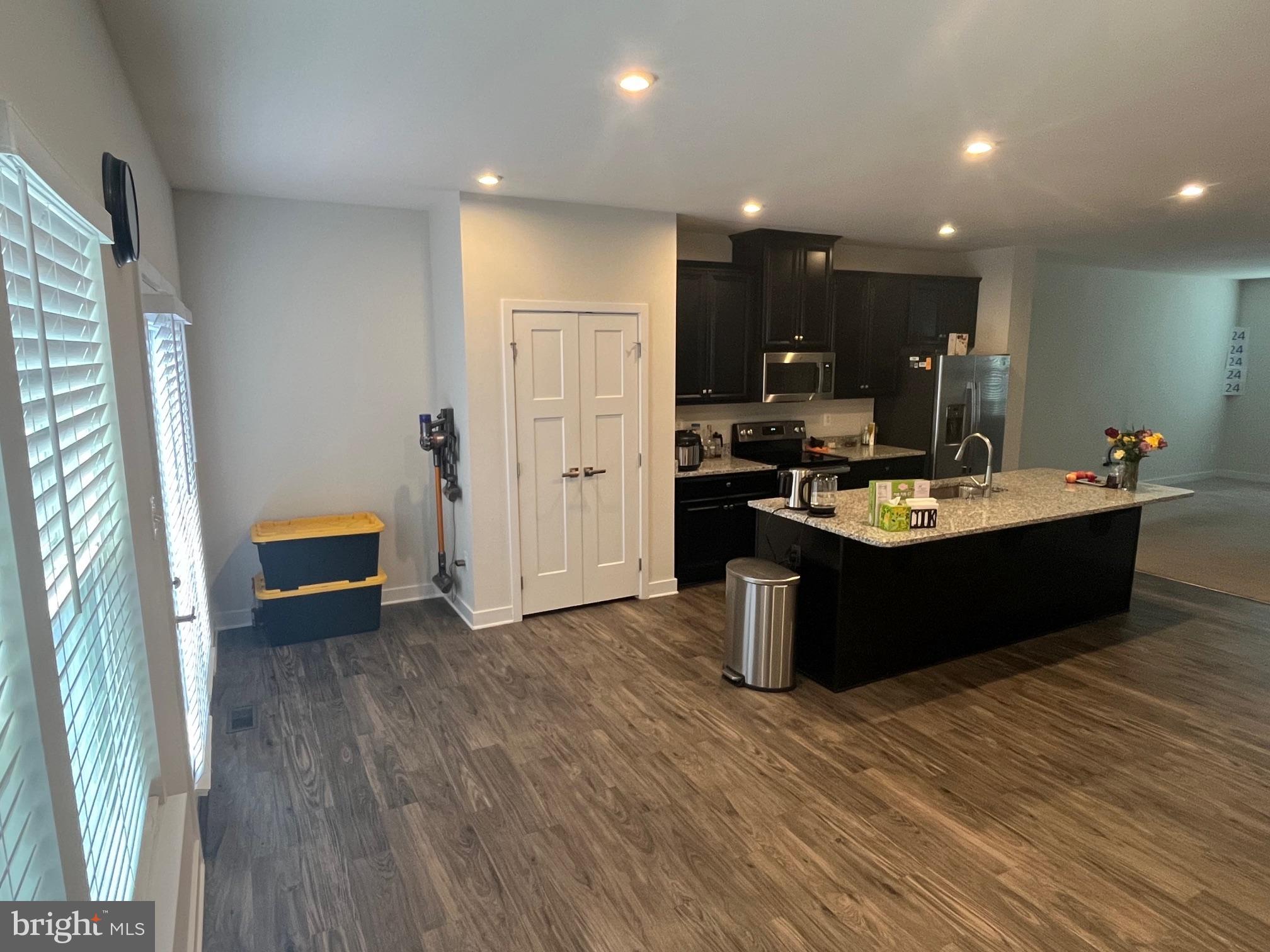 POTOMAC STATION - Residential