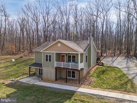 Homes For Sale - 216 Cooke Lane<br/> BUMPASS, VA 23024