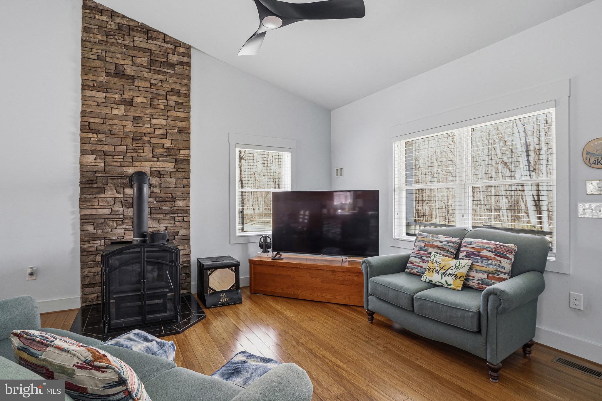 OAKLEIGH - Residential