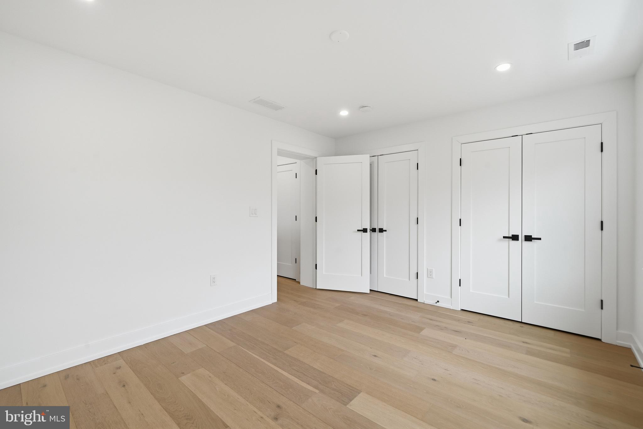 CHURCHVILLE MANOR - Residential