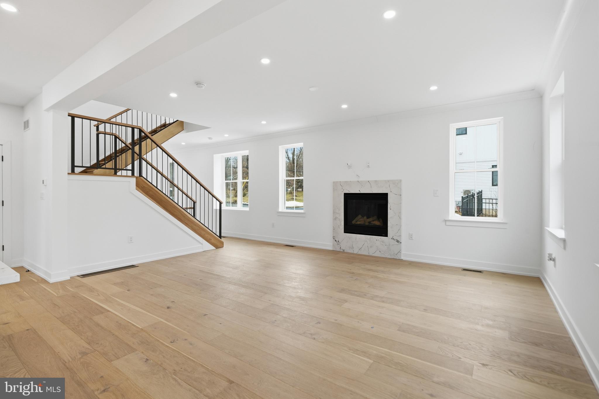 CHURCHVILLE MANOR - Residential