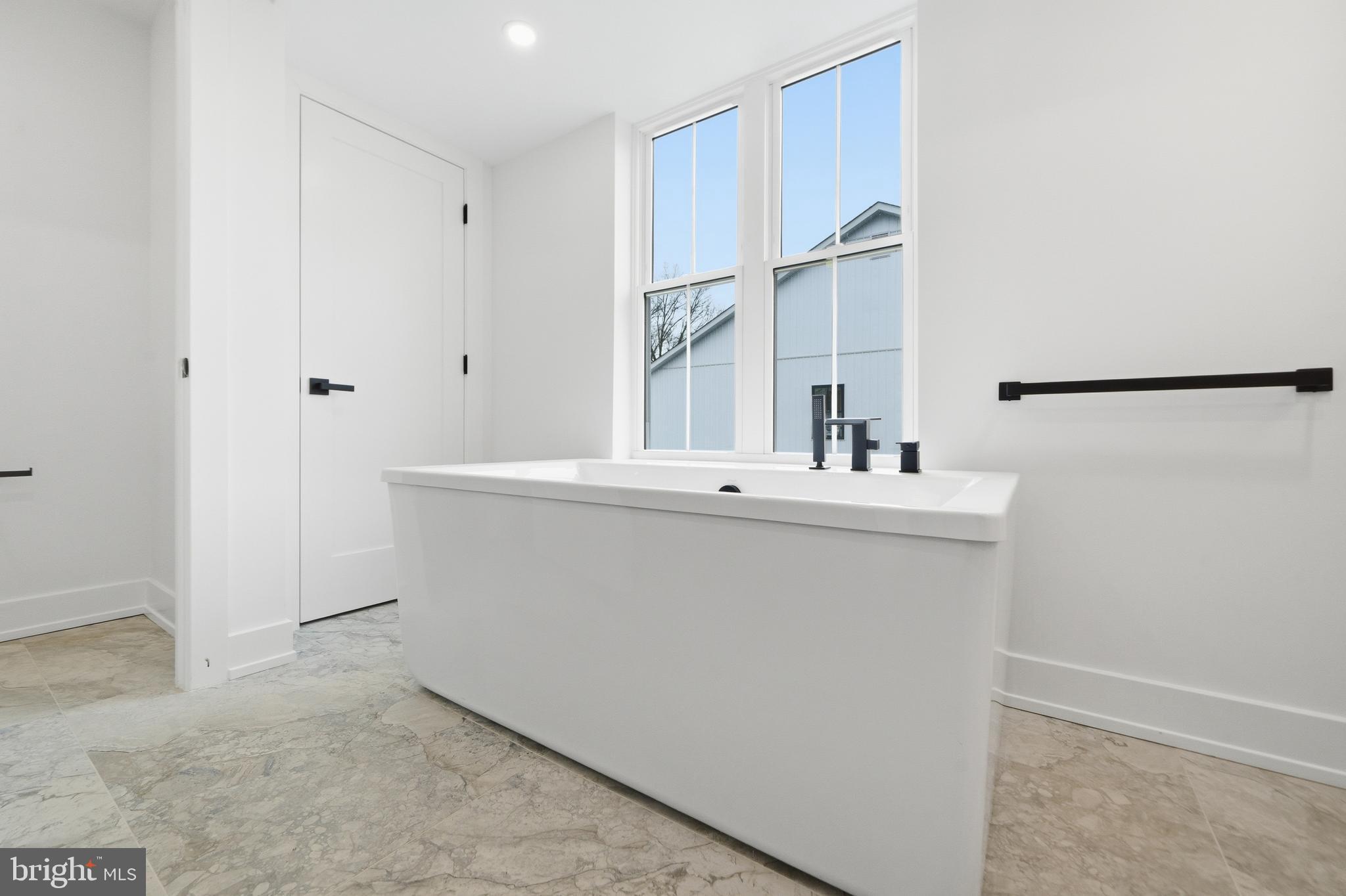 CHURCHVILLE MANOR - Residential