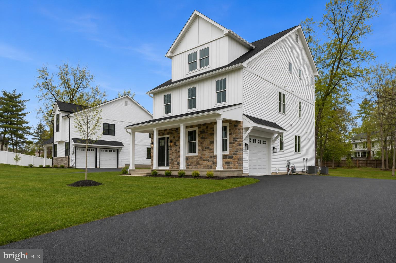 CHURCHVILLE MANOR - Residential