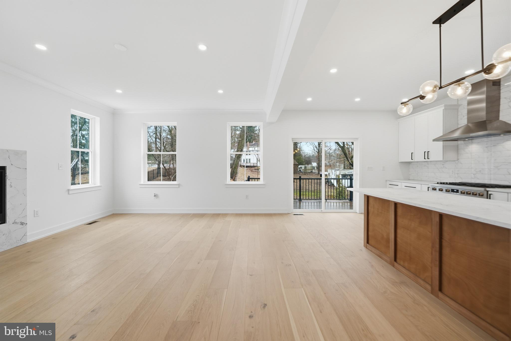 CHURCHVILLE MANOR - Residential