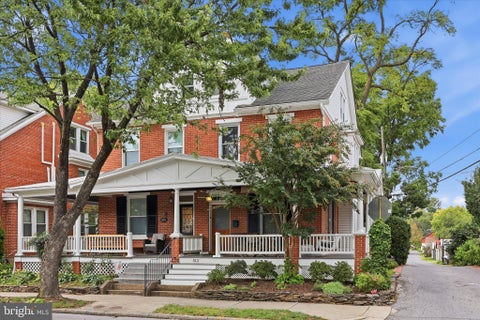 Townhouse For Sale - 512 Elm Street<br/> FREDERICK, MD 21701