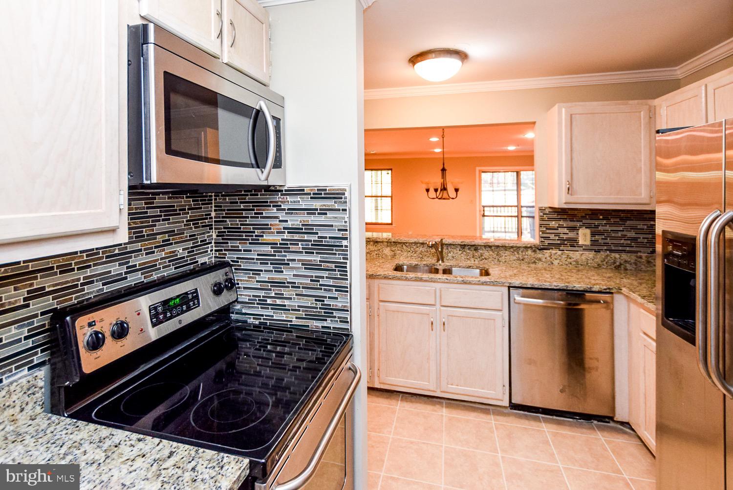 APPLEGATE CONDO - Residential