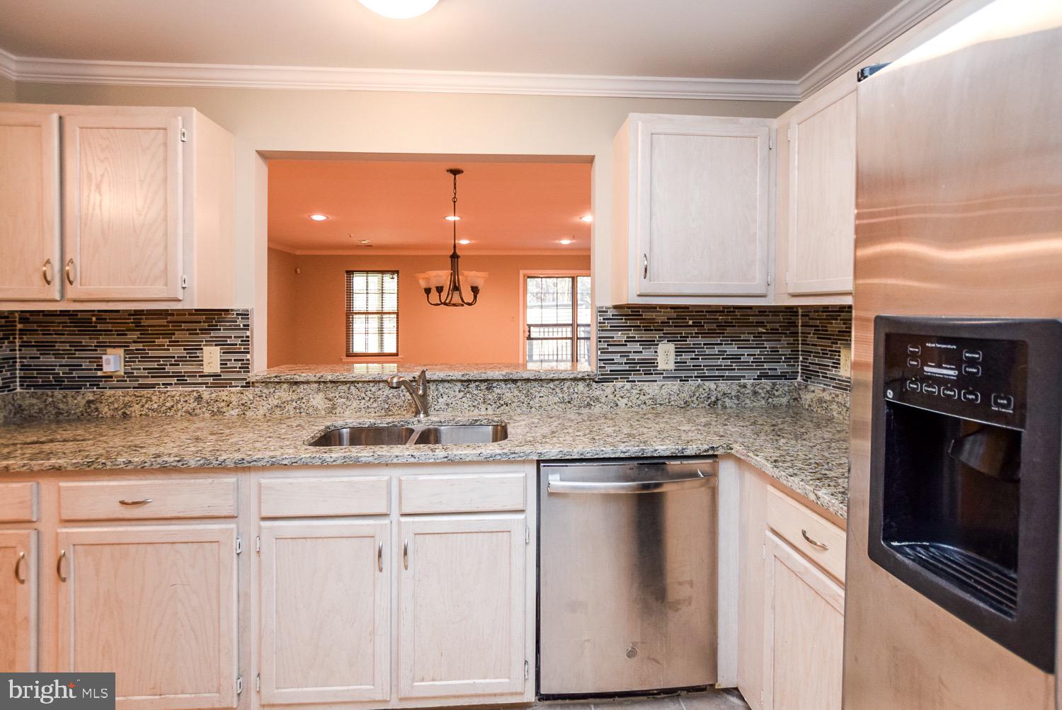 APPLEGATE CONDO - Residential