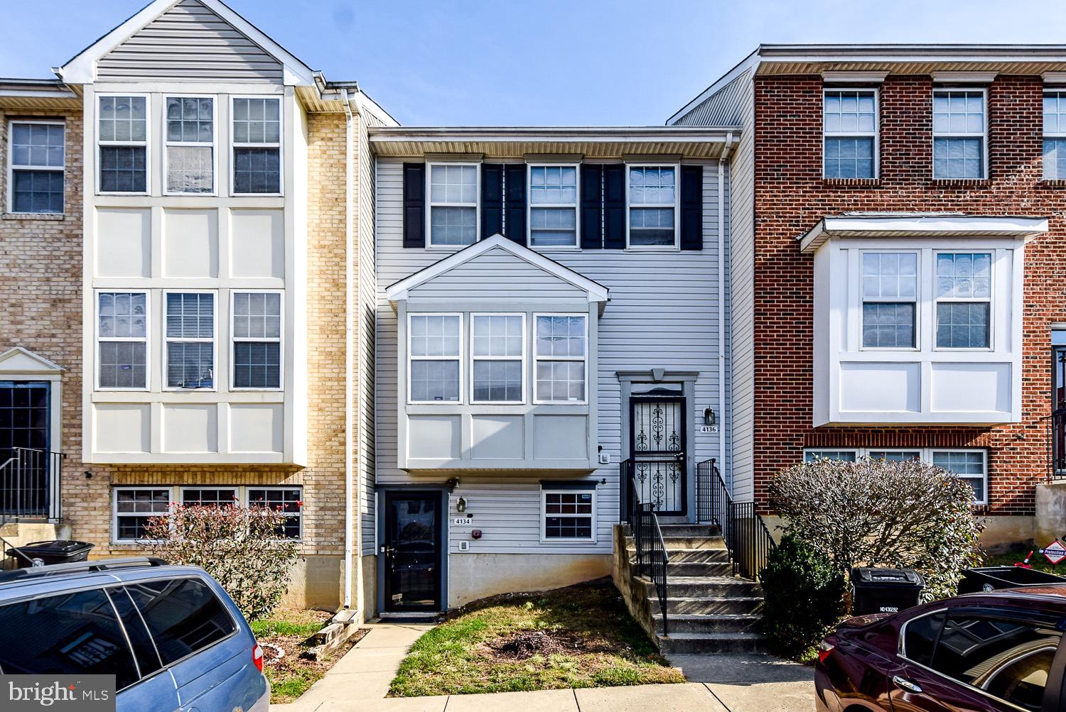 APPLEGATE CONDO - Residential