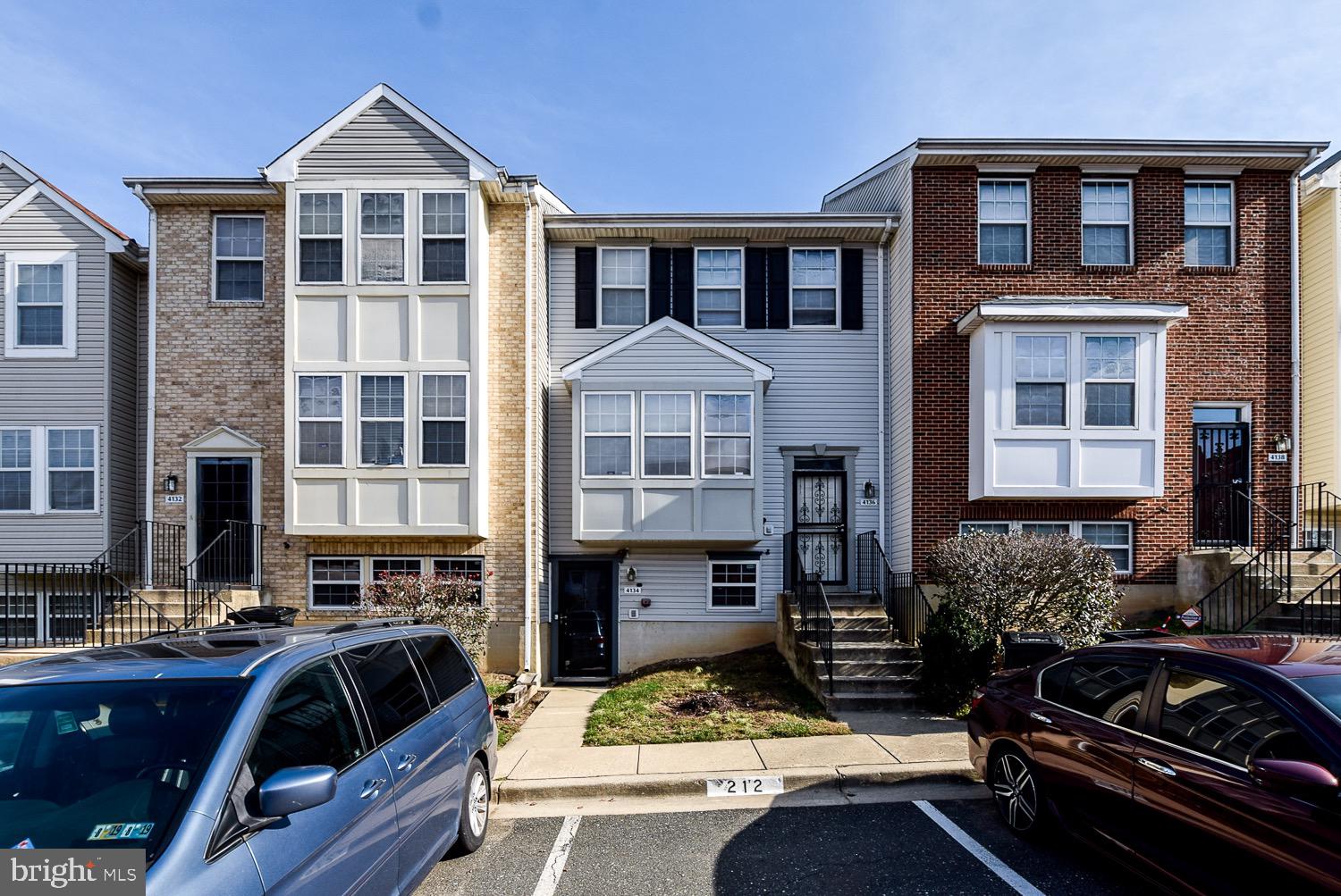 APPLEGATE CONDO - Residential