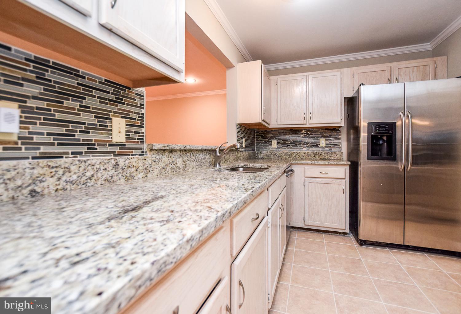 APPLEGATE CONDO - Residential