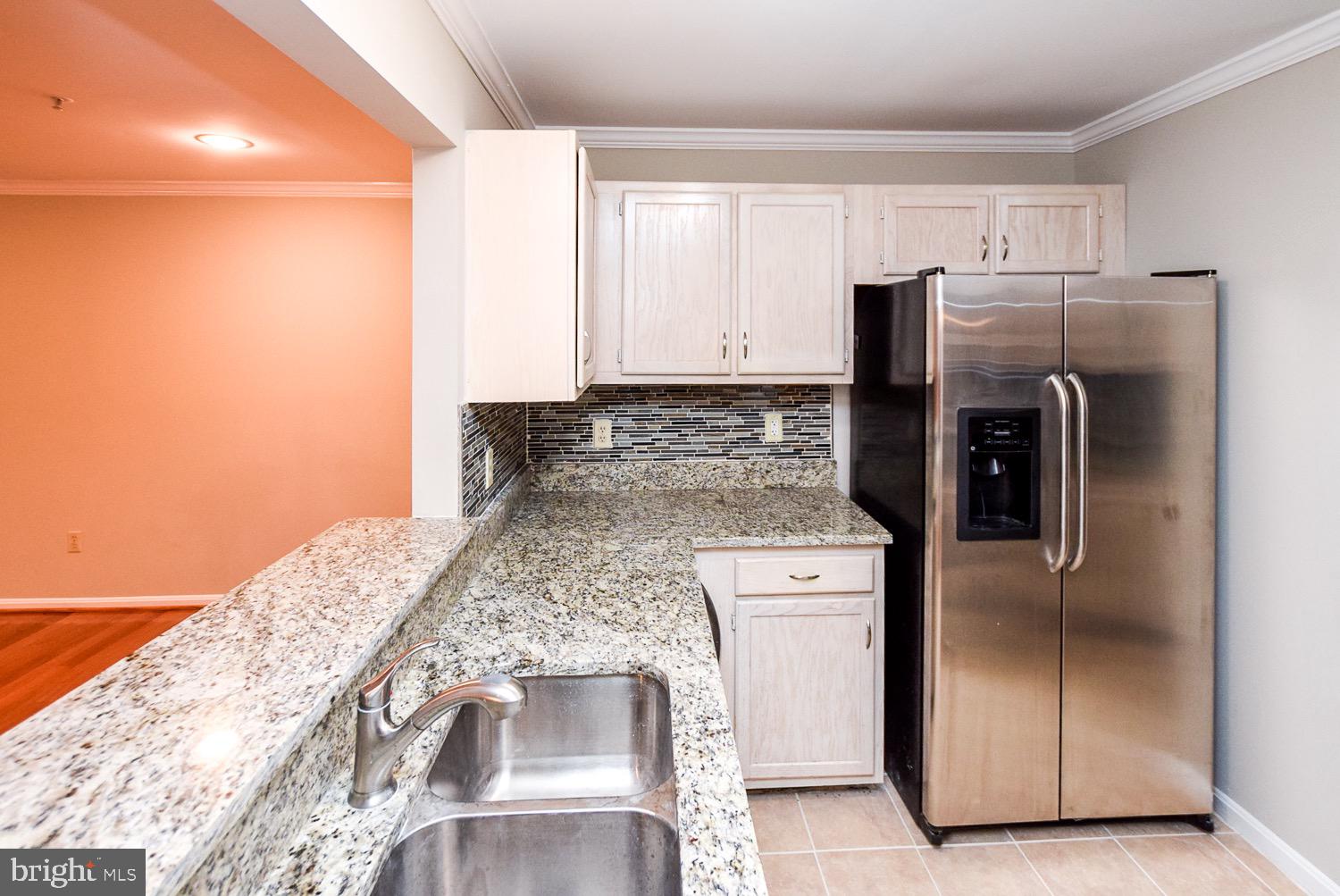 APPLEGATE CONDO - Residential