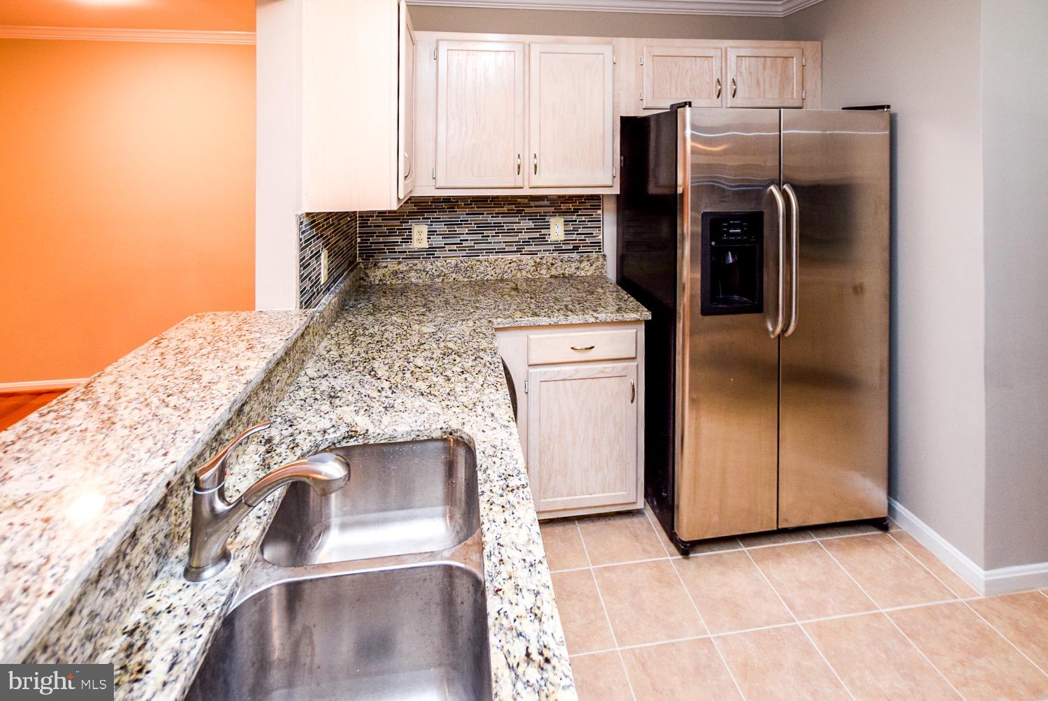 APPLEGATE CONDO - Residential