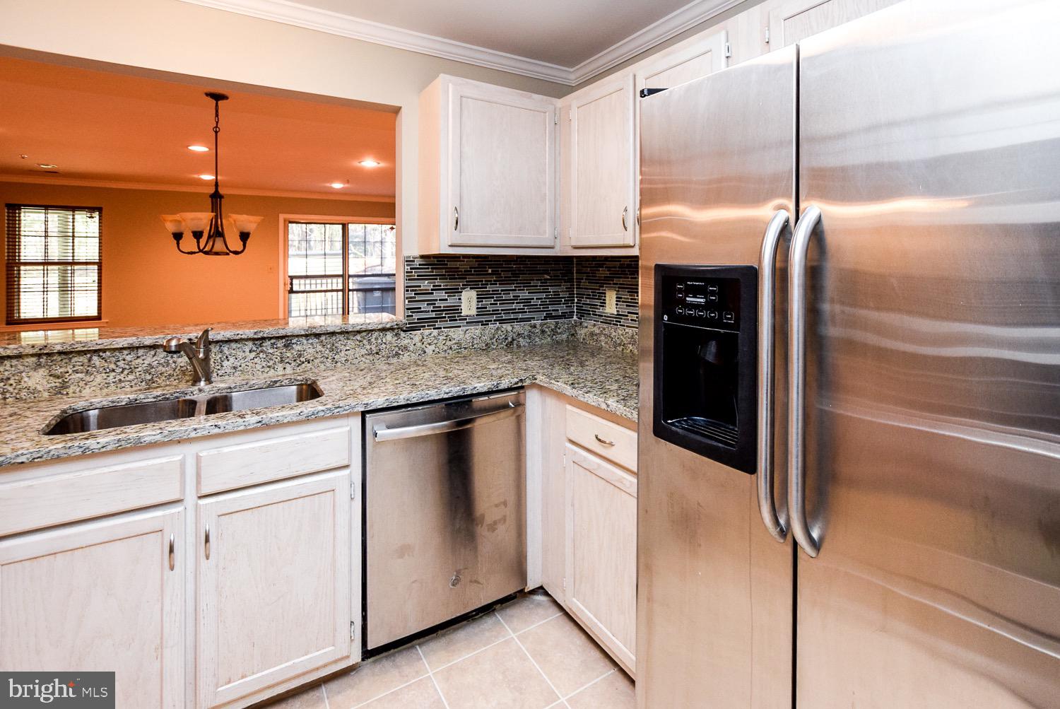 APPLEGATE CONDO - Residential