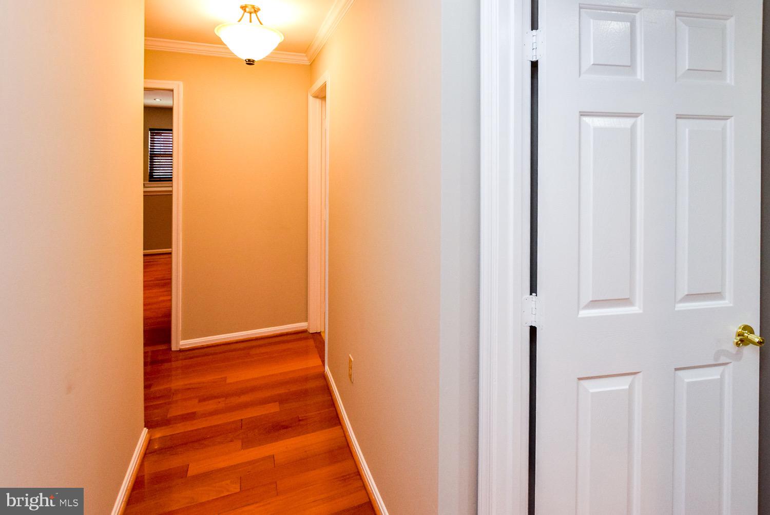 APPLEGATE CONDO - Residential