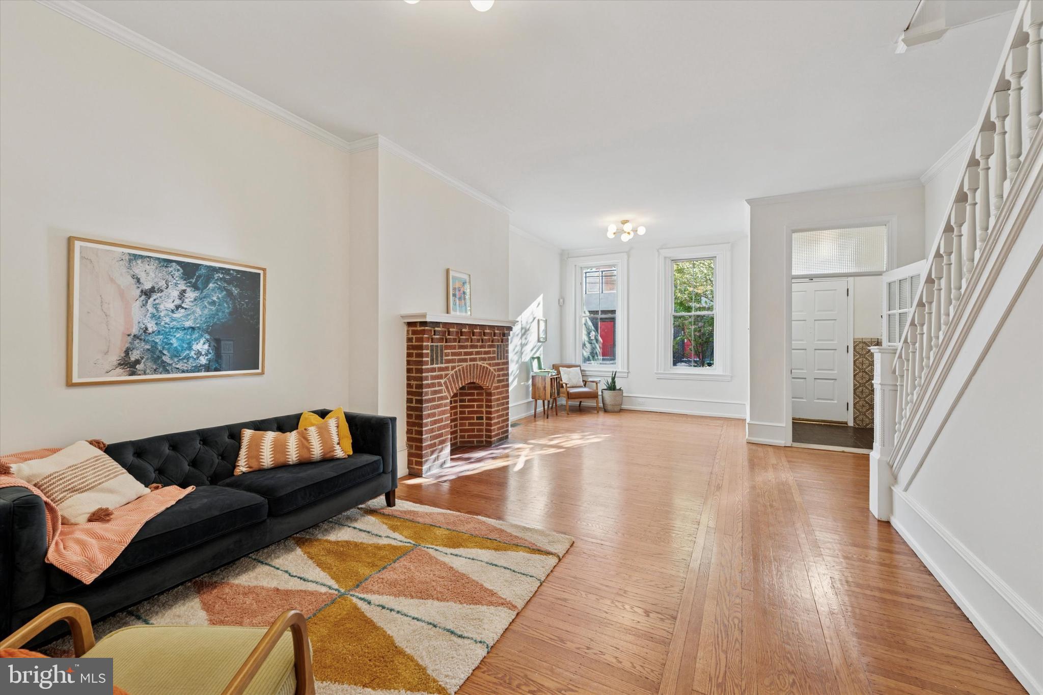 EAST KENSINGTON - Residential