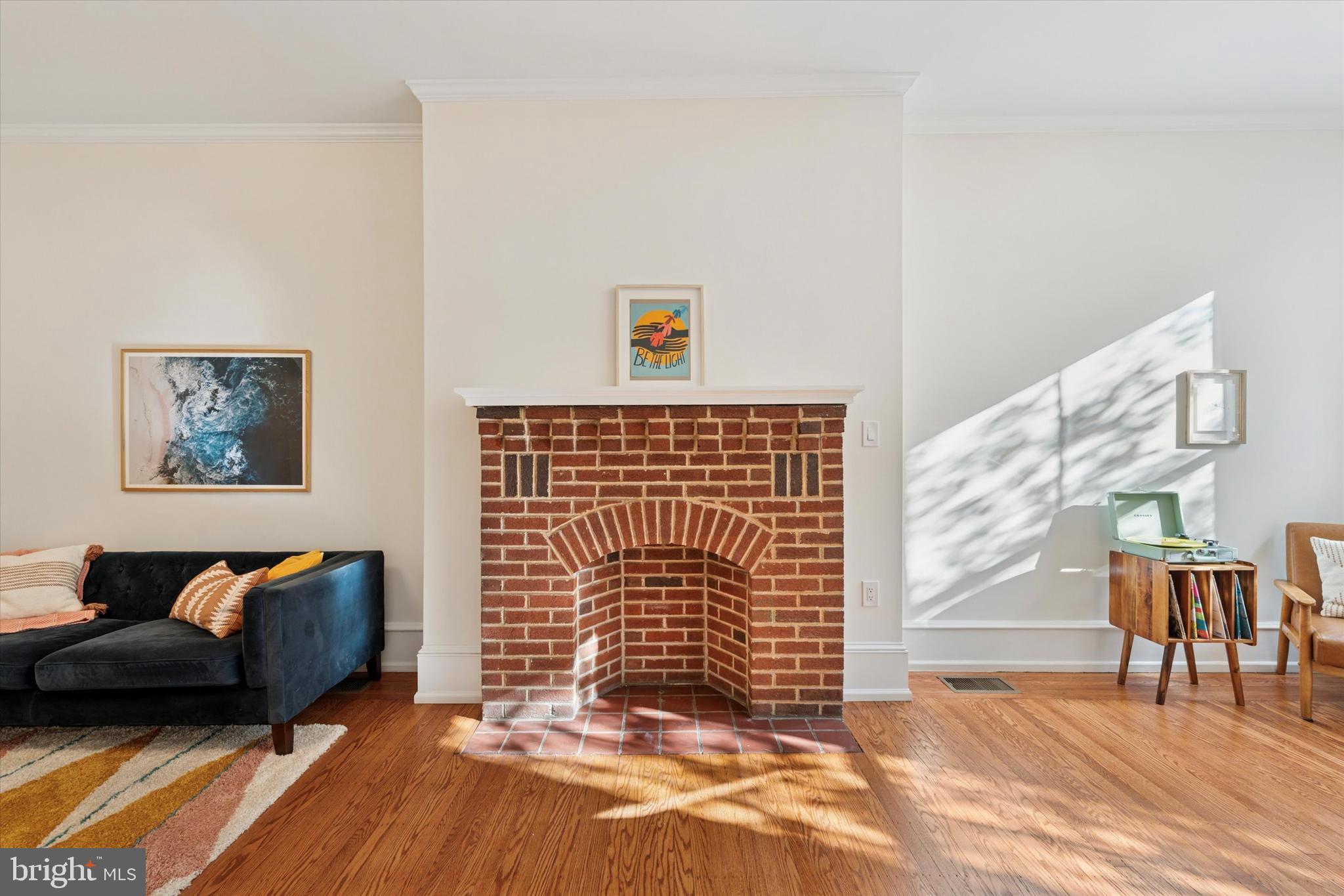 EAST KENSINGTON - Residential