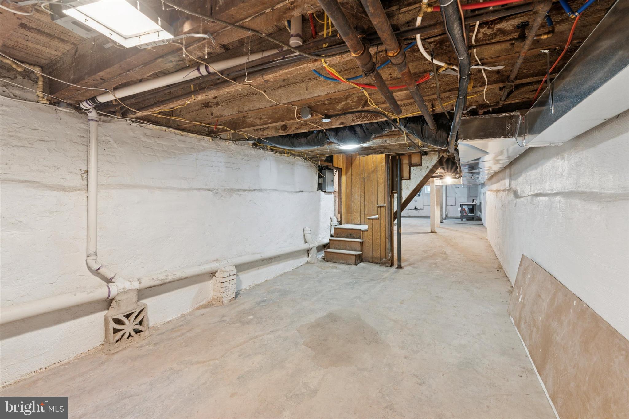 EAST KENSINGTON - Residential