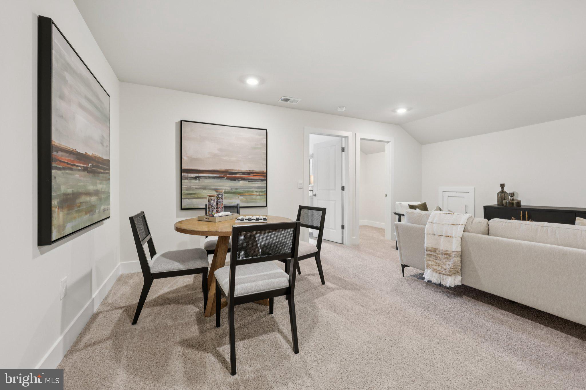 WILLOW RUN - Residential