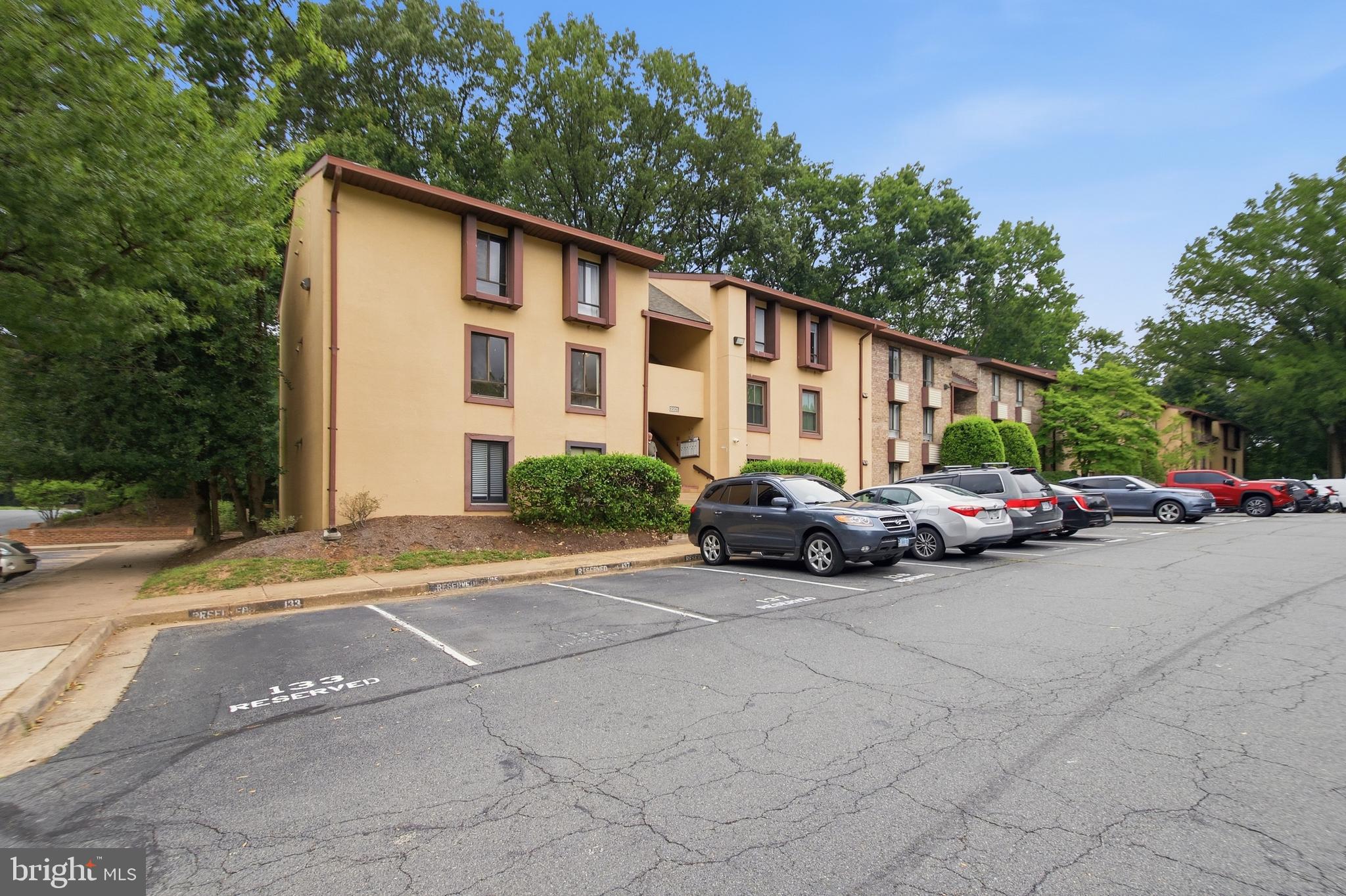 2231 CASTLE ROCK SQUARE 11C