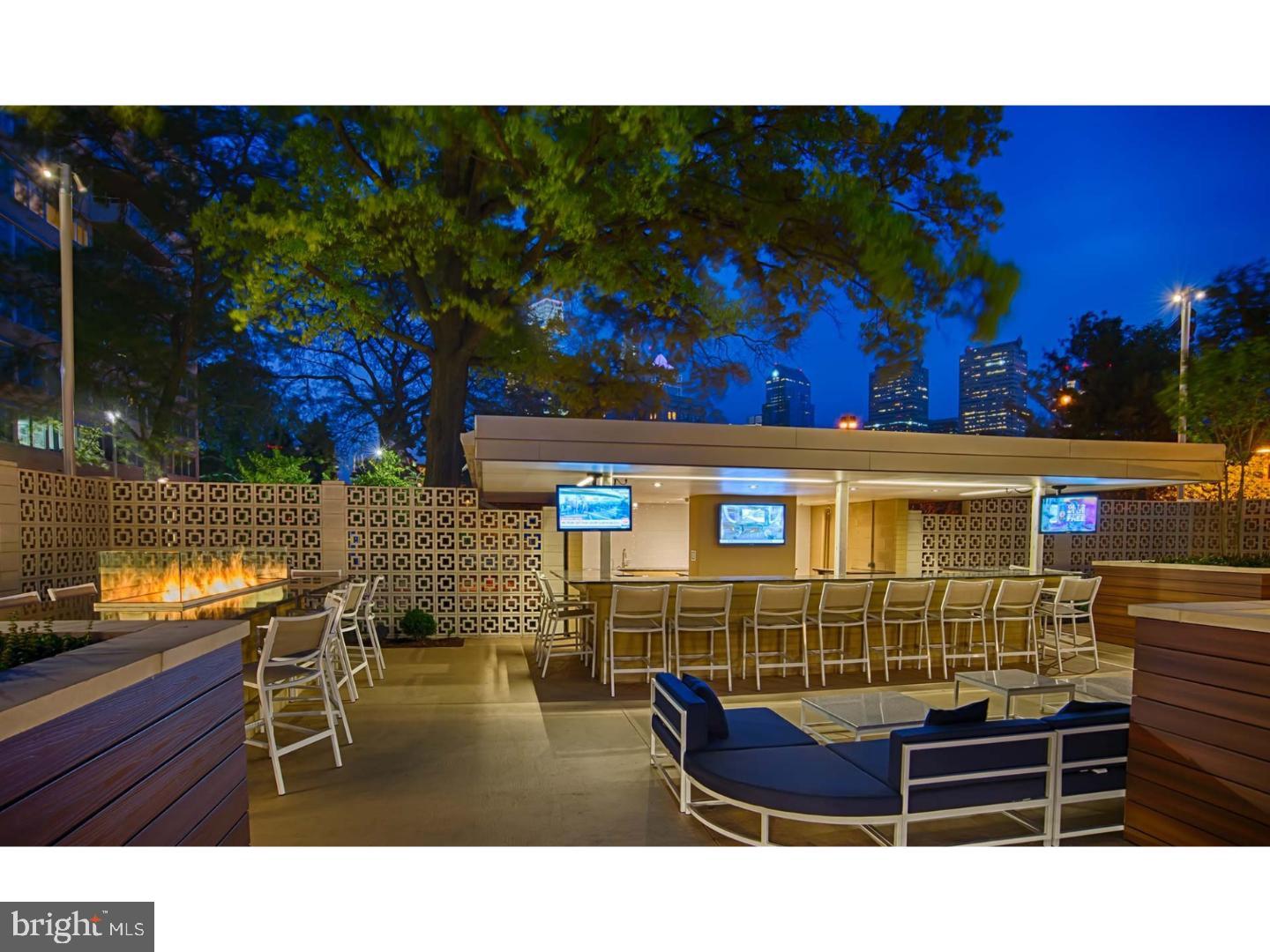 ART MUSEUM AREA - Residential Lease