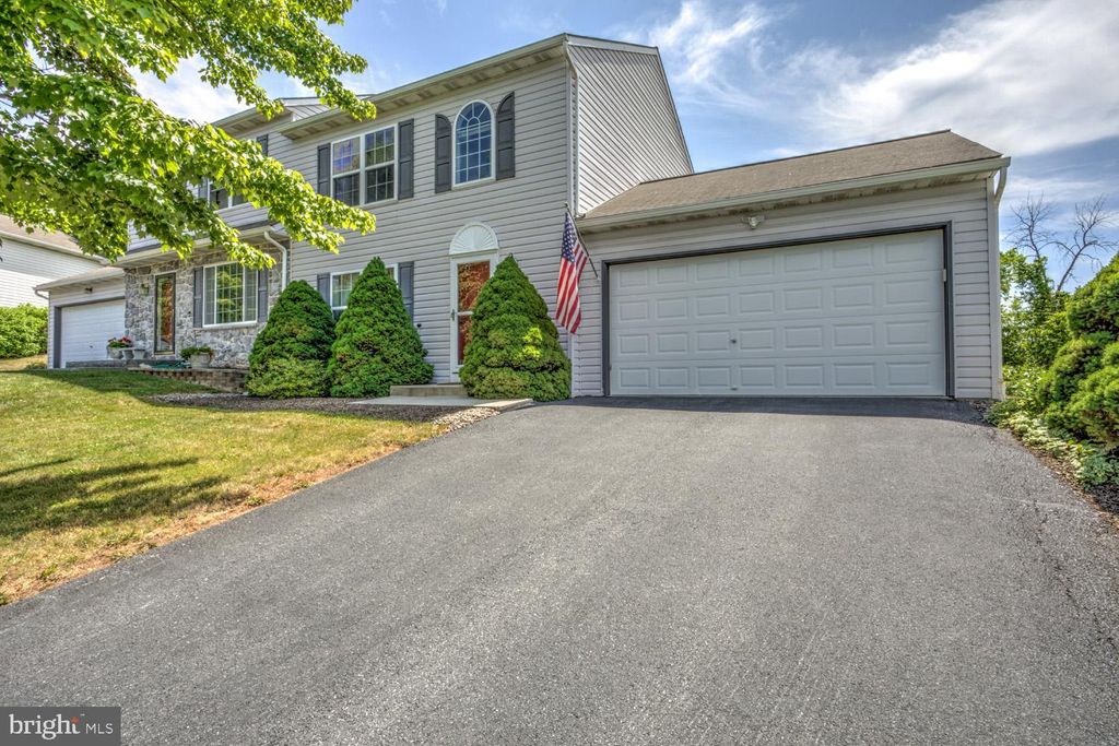 Photo of 149 BEECH ST, DENVER, PA 17517 (MLS # PALA2035840)