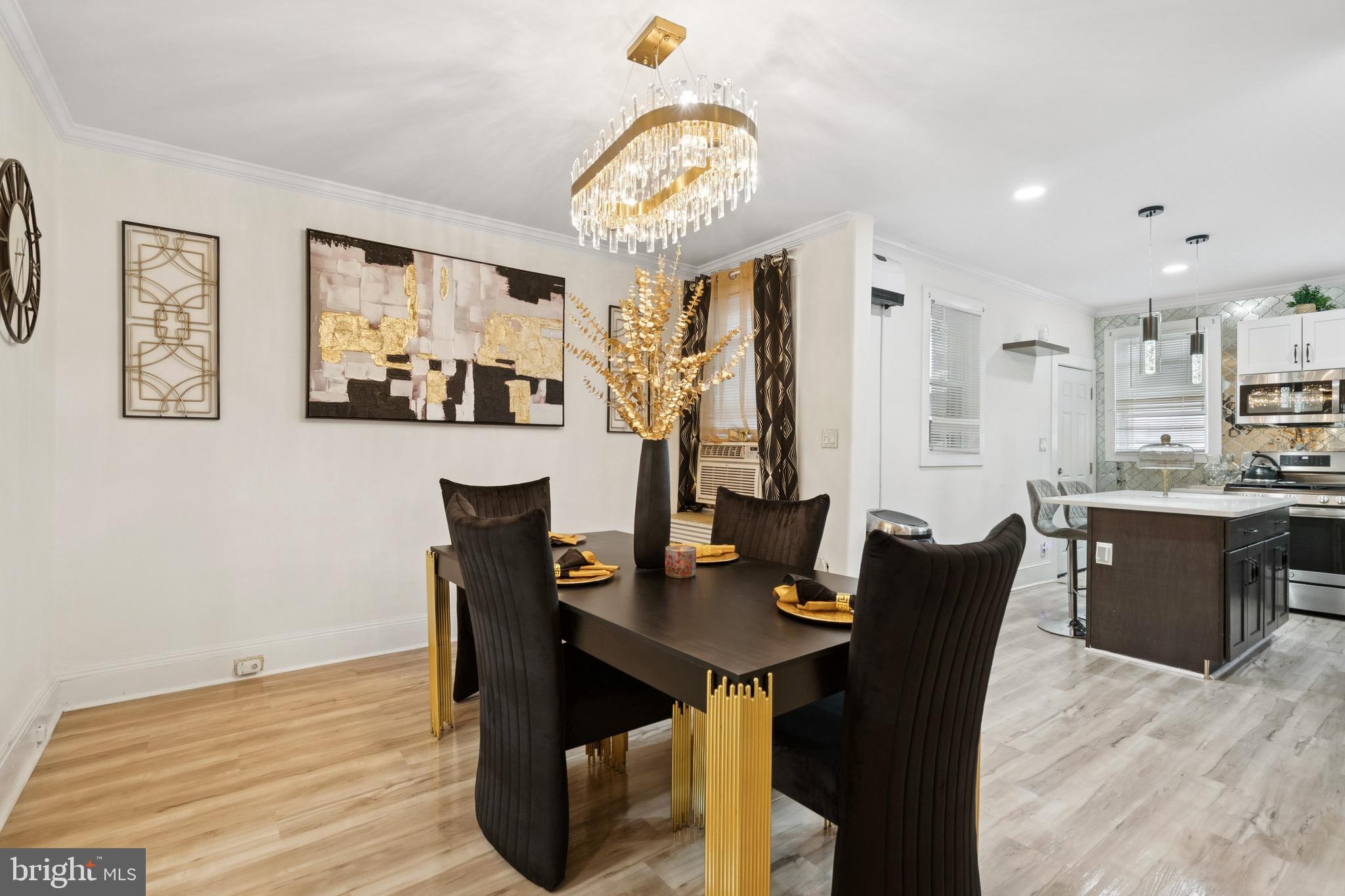 WEST OAK LANE - Residential