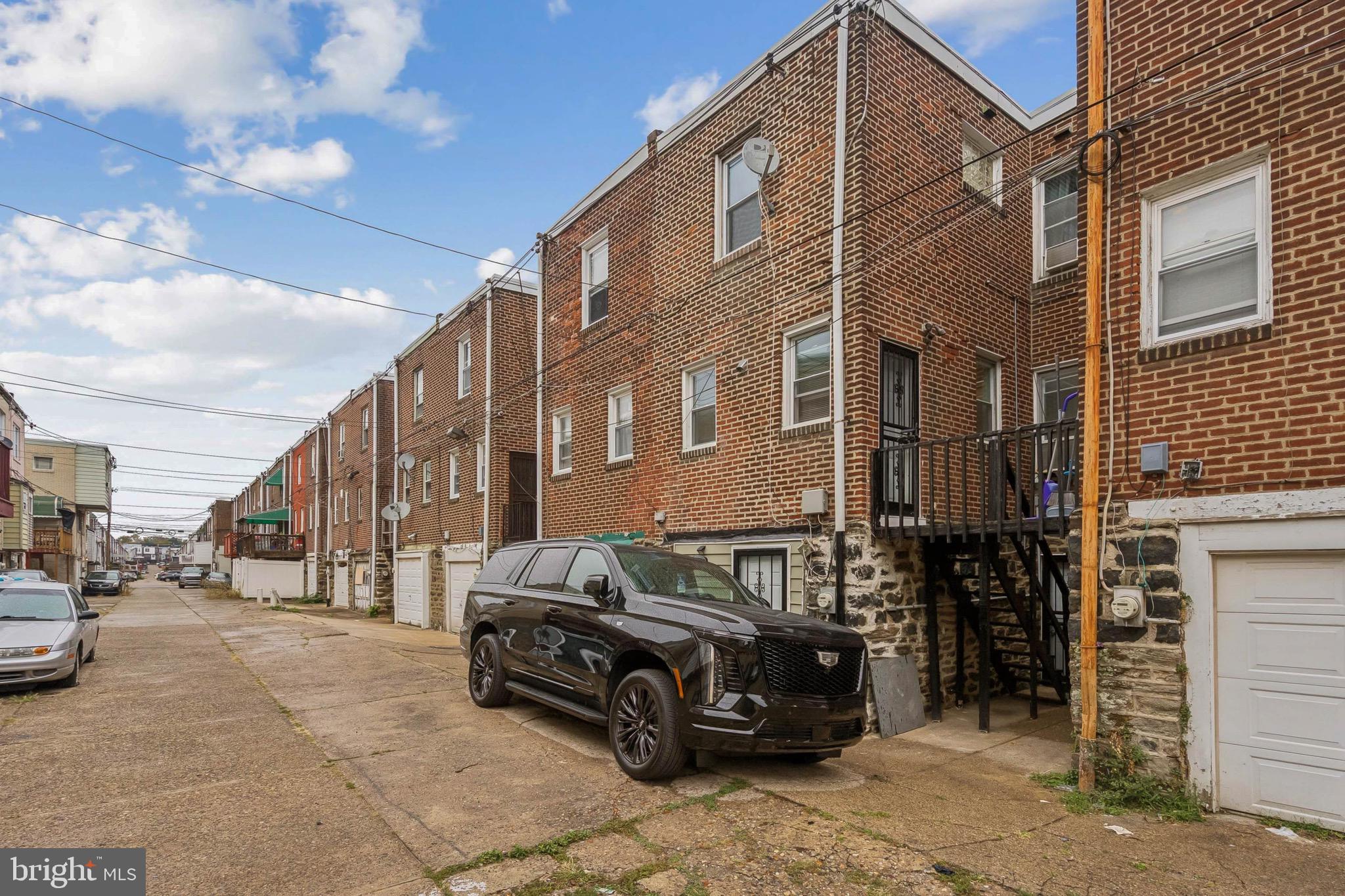 WEST OAK LANE - Residential