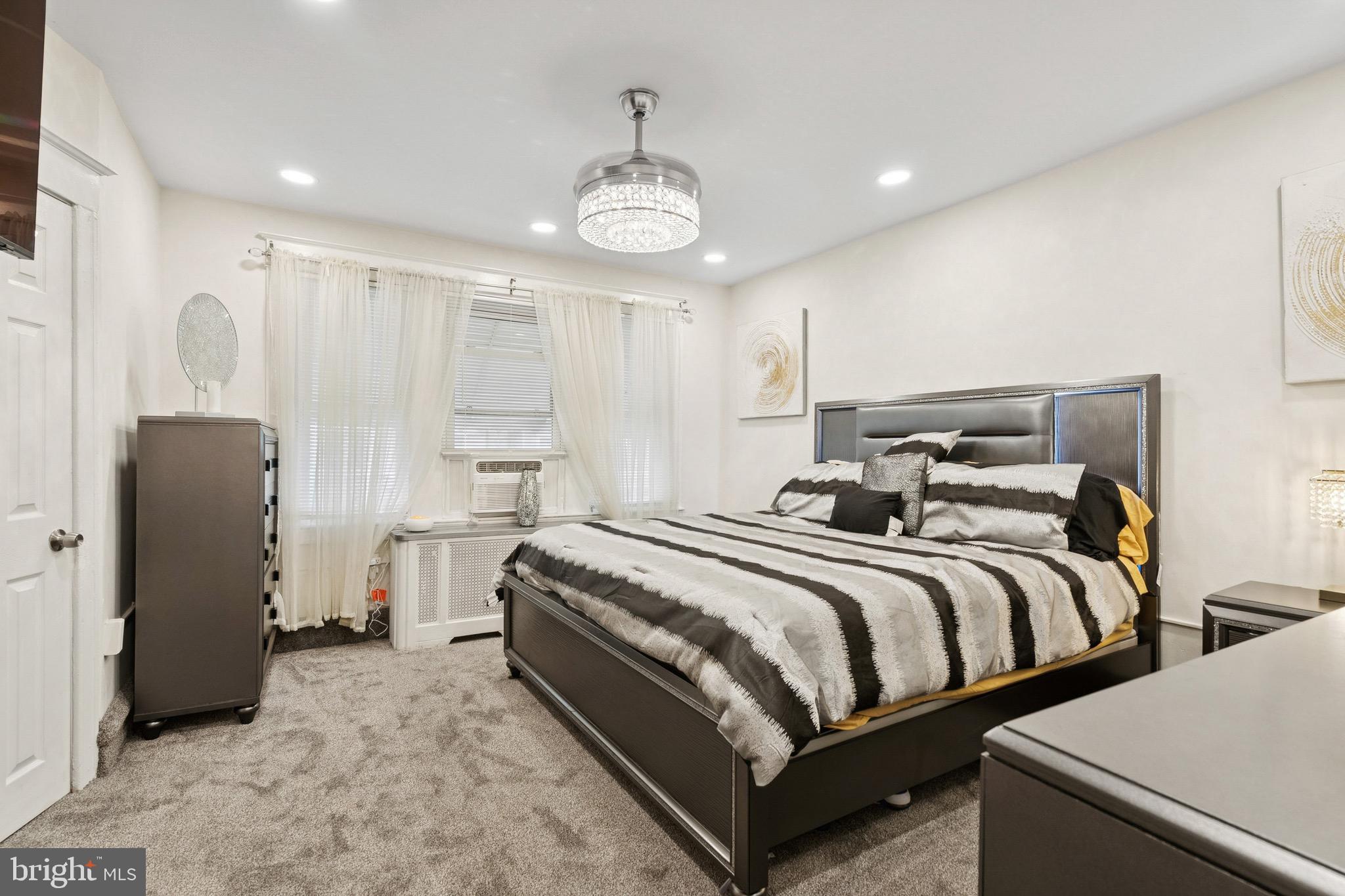 WEST OAK LANE - Residential