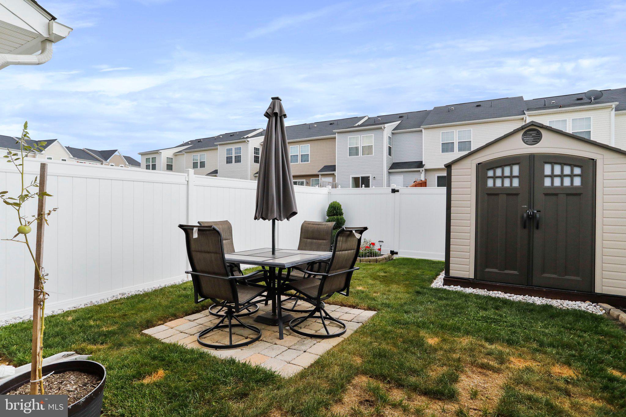 MANOR PARK - Residential