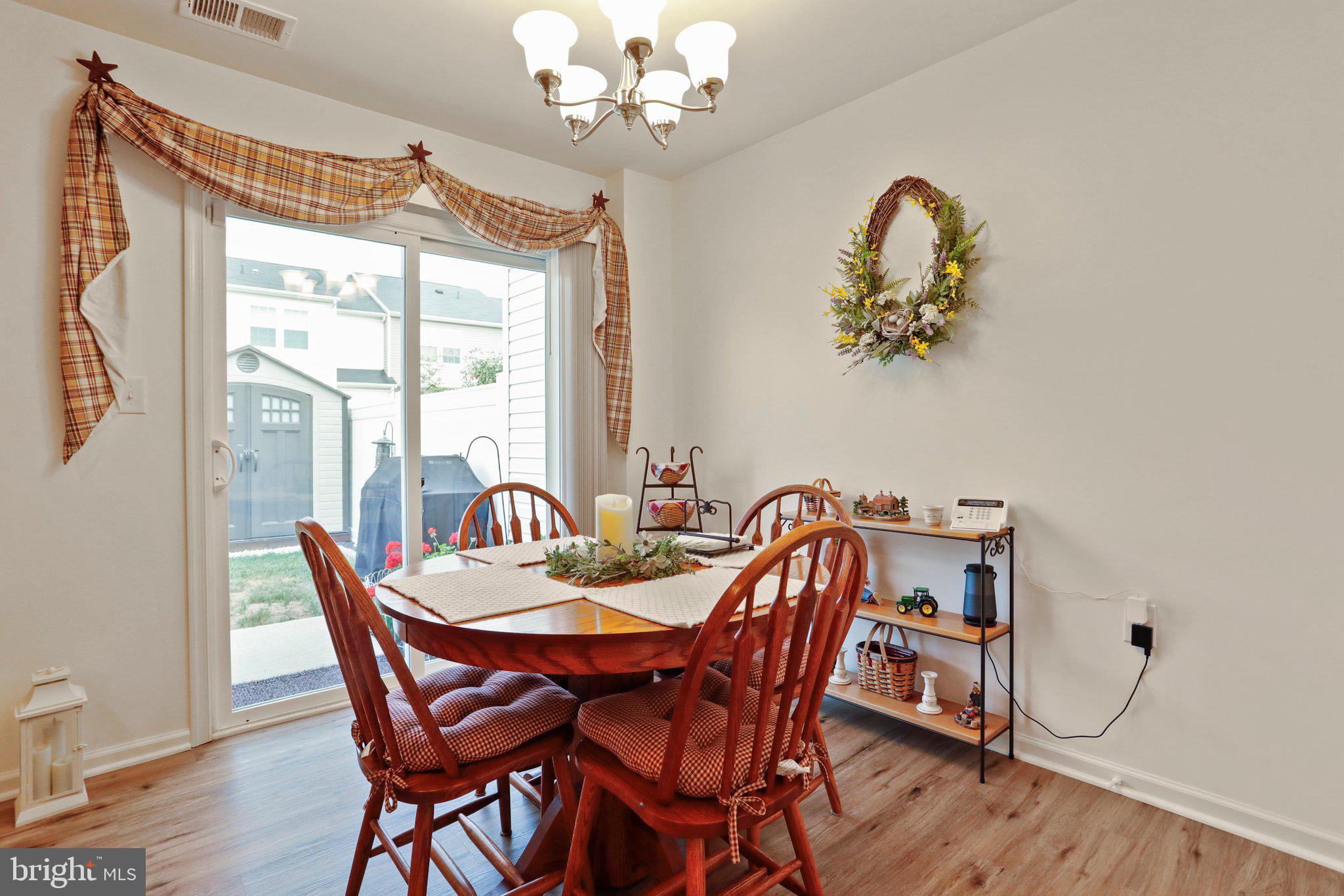 MANOR PARK - Residential