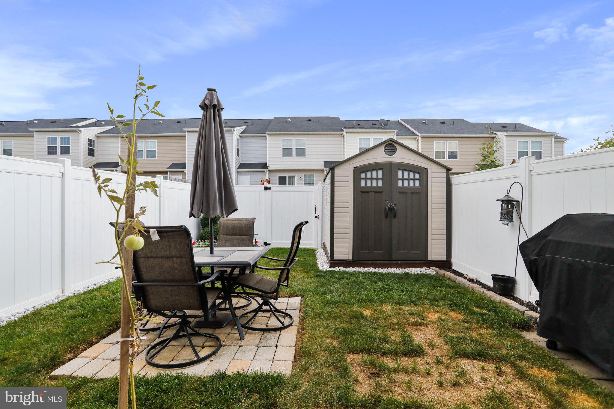 MANOR PARK - Residential