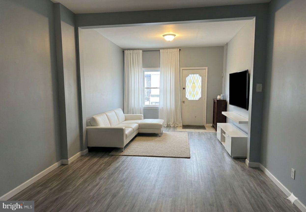 521 E MAHANOY STREET