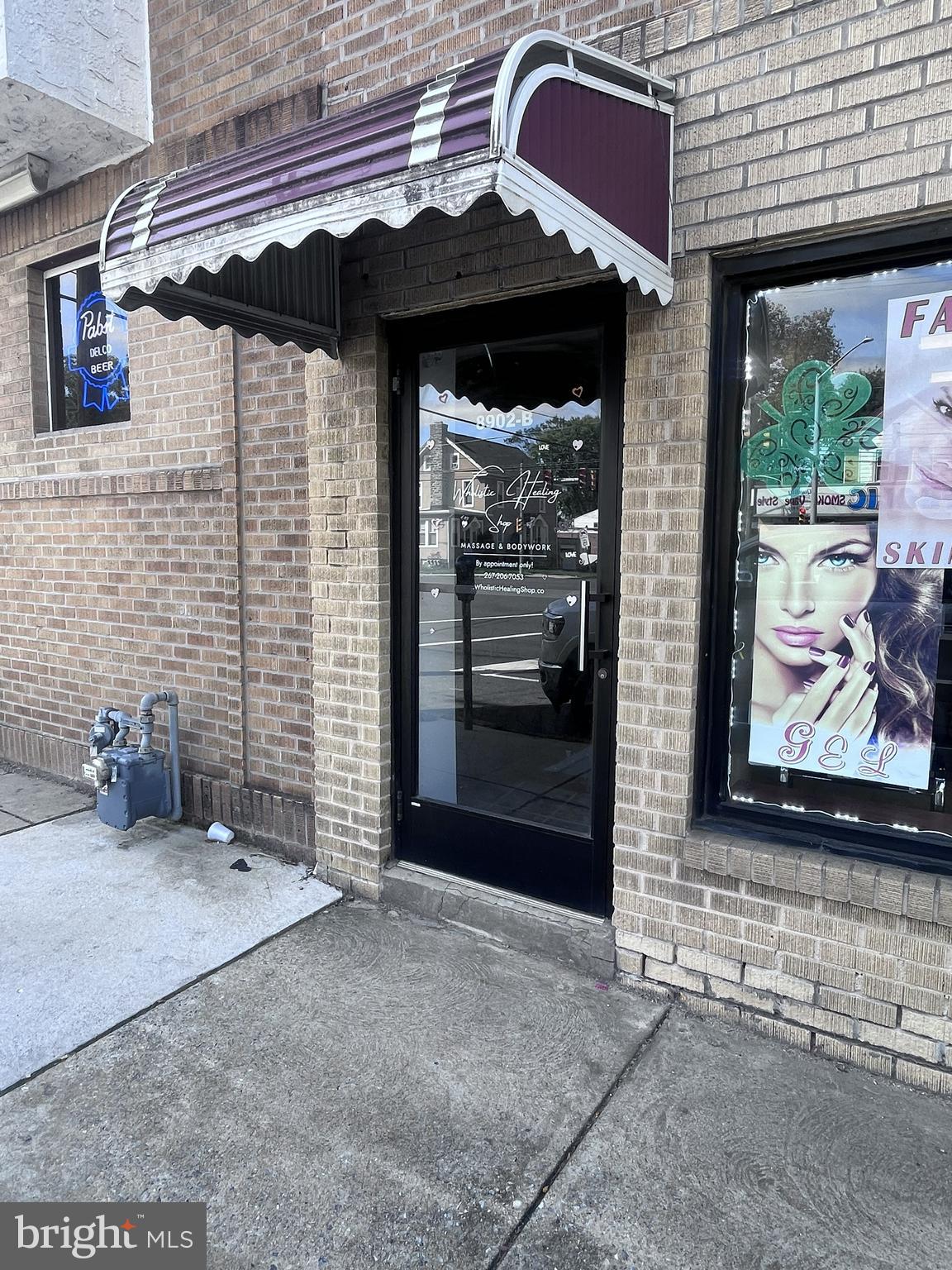 KIRKLYN - Commercial Lease